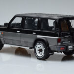 Nissan Patrol GR Y60 Grå Otto 1:18 - image 5 of 6