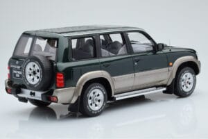 Nissan Patrol GR Y61 Grön Otto 1:18 OT433 Resin — bild 2 av 5
