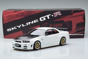 Nissan Skyline GT-R R34 Nismo Z-Tune Vit MotorHelix 1:18 M83407 Metall — bild 11 av 11