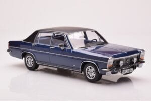 Opel Diplomat B Mörkblå Metallic MCG 1:18 MCG18336 Metall — bild 4 av 6