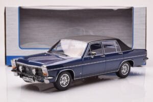 Opel Diplomat B Mörkblå Metallic MCG 1:18 MCG18336 Metall — bild 6 av 6