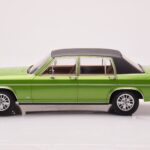 Opel Diplomat B Grön Metallic MCG 1:18 - image 3 of 6