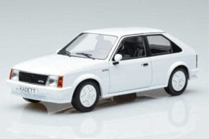 Opel Kadett D GTE Vit MCG 1:18 MCG18268 Metall