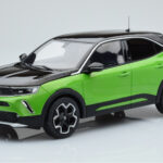 Opel Mokka-e GS Line Matcha Grön Otto 1:18
