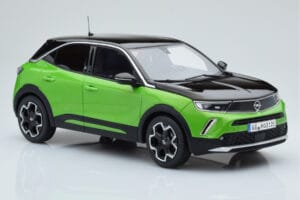 Opel Mokka-e GS Line Matcha Grön Otto 1:18 OT435 Resin — bild 3 av 5