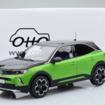 Opel Mokka-e GS Line Matcha Grön Otto 1:18 - image 5 of 5