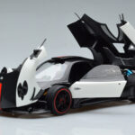 Pagani Zonda Cinque Vit Benny Almost Real 1:18 - image 2 of 12