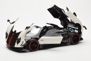Pagani Zonda Cinque Roadster Vit Benny Almost Real 1:18 850611001 Metall — bild 2 av 8