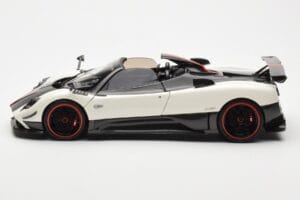 Pagani Zonda Cinque Roadster Vit Benny Almost Real 1:18 850611001 Metall — bild 4 av 8