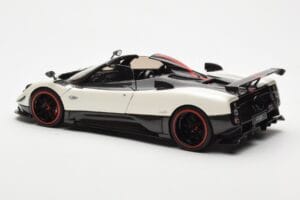 Pagani Zonda Cinque Roadster Vit Benny Almost Real 1:18 850611001 Metall — bild 7 av 8