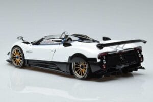 Pagani Zonda HP Barchetta Carbon Fiber Vit LCD 1:18 LCD18009-WH Metall — bild 8 av 9
