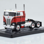 Peterbilt 352 Pacemaker Röd Vit IXO 1:43