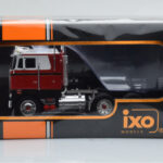 Peterbilt 352 Pacemaker Röd Vit IXO 1:43 - image 4 of 4