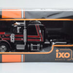 Peterbilt 359 Svart Röd IXO 1:43 - image 4 of 4