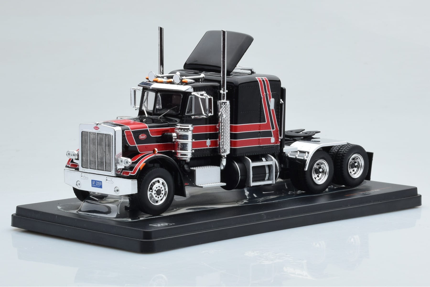 Peterbilt 359 Svart Röd IXO 1:43 TR158 Metall