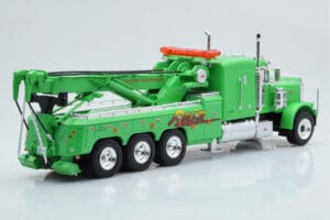 Peterbilt 359 Wrecker Road Service Grön IXO 1:43 TTR031 Metall — bild 2 av 5
