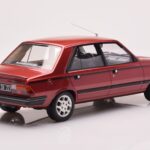 Peugeot 305 GTX Röd Plaisir Otto 1:18 - image 2 of 6