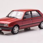 Peugeot 305 GTX Röd Plaisir Otto 1:18