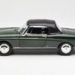 Peugeot 404 Cabriolet Antique Green Begränsad Upplaga Norev 1:18 184829 - image 4 of 8
