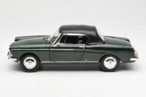 Peugeot 404 Cabriolet Antique Green Begränsad Upplaga Norev 1:18 184829 Metall — bild 4 av 8