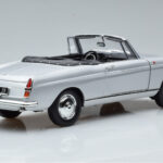 Peugeot 404 Cabriolet Silver Norev 1:18 - image 3 of 8