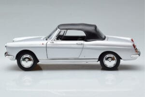 Peugeot 404 Cabriolet Silver Norev 1:18 184835 Metall — bild 4 av 8