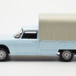 Peugeot 404 Pickup Bache Pastellblå Otto 1:18 - image 3 of 6