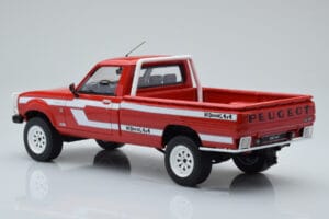 Peugeot 504 Dangel Pickup Röd Otto 1:18 OT436 Resin — bild 5 av 6