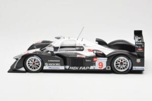 Peugeot 908 HDI FAP LMP1 #9 F. Montagny / R. Zonta / N. Kilen 3rd Place 24 Hours of Le Mans 2008 Minichamps 1:18 150081209 Me — bild 3 av 6