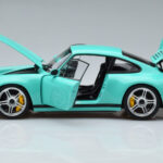 Porsche 911 964 RUF SCR Pearl Mint Grön Almost Real 1:18 - image 4 of 10