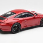 Porsche 911 991 Carrera GTS Carmine Röd Schuco 1:18 450039000 - image 3 of 8