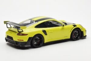 Porsche 911 991.2 GT2 RS Ljusgrön Med Svarta Magnesiumfälgar Minichamps 1:18 155068300 Metall — bild 2 av 6