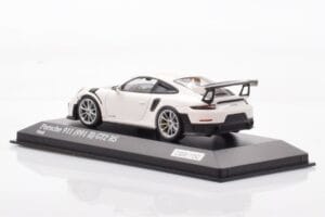 Porsche 911 991.2 GT2 RS Vit Minichamps 1:43 CA04318004 Metall — bild 3 av 4