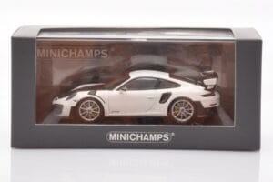 Porsche 911 991.2 GT2 RS Vit Minichamps 1:43 CA04318004 Metall — bild 4 av 4