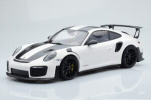 Porsche 911 GT2 RS 991.2 Weissach Package Vit Svarta Magnesiumfälgar Minichamps 1:18 153068309