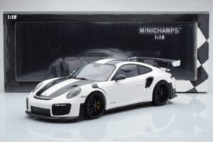 Porsche 911 GT2 RS 991.2 Weissach Package Vit Svarta Magnesiumfälgar Minichamps 1:18 153068309 Metall — bild 6 av 6