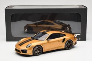 Porsche 911 991.2 Turbo S Exclusive Guld GT Spirit 1:18 GT444 Resin — bild 6 av 6