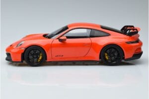 Porsche 911 992 GT3 Orange Norev 1:18 187300 Metall — bild 4 av 7