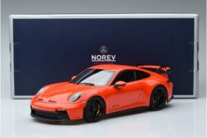 Porsche 911 992 GT3 Orange Norev 1:18 187300 Metall — bild 7 av 7