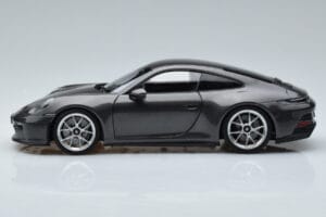 Porsche 911 992 GT3 Touring Package Grå Norev 1:18 187305 Metall — bild 4 av 7