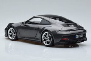 Porsche 911 992 GT3 Touring Package Grå Norev 1:18 187305 Metall — bild 6 av 7