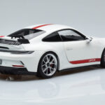 Porsche 911 992 GT3 Vit Norev 1:18 - image 3 of 7