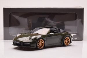 Porsche 911 992 Targa 4S Olivgrön GT Spirit 1:18 GT438 Resin — bild 6 av 6
