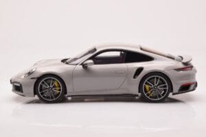 Porsche 911 992 Turbo S Crayon Grå GT Spirit 1:18 GT431 Resin — bild 3 av 6