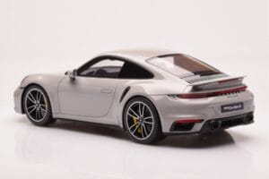 Porsche 911 992 Turbo S Crayon Grå GT Spirit 1:18 GT431 Resin — bild 5 av 6