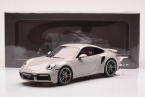 Porsche 911 992 Turbo S Crayon Grå GT Spirit 1:18 GT431 Resin — bild 6 av 6