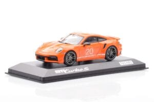 Porsche 911 992 Turbo S Gulf Orange Minichamps 1:43 WAP0209060N002 Metall — bild 2 av 4