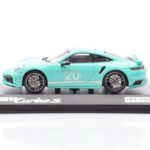 Porsche 911 992 Turbo S Mint Grön Minichamps 1:43