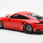 Porsche 911 992 Turbo S Sport Design Röd Minichamps 1:18 - image 7 of 8