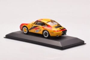 Porsche 911 993 Cup #1 IAA Presentation Porsche Supercup 1993 Minichamps 1:43 430946300 Metall — bild 3 av 4